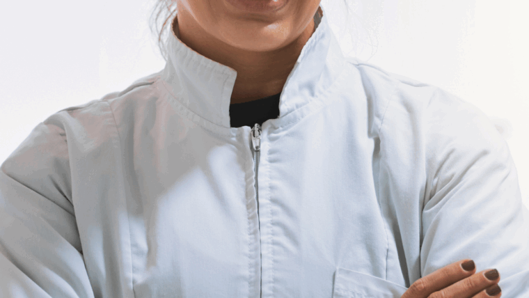 Dr. Lindita Mollak